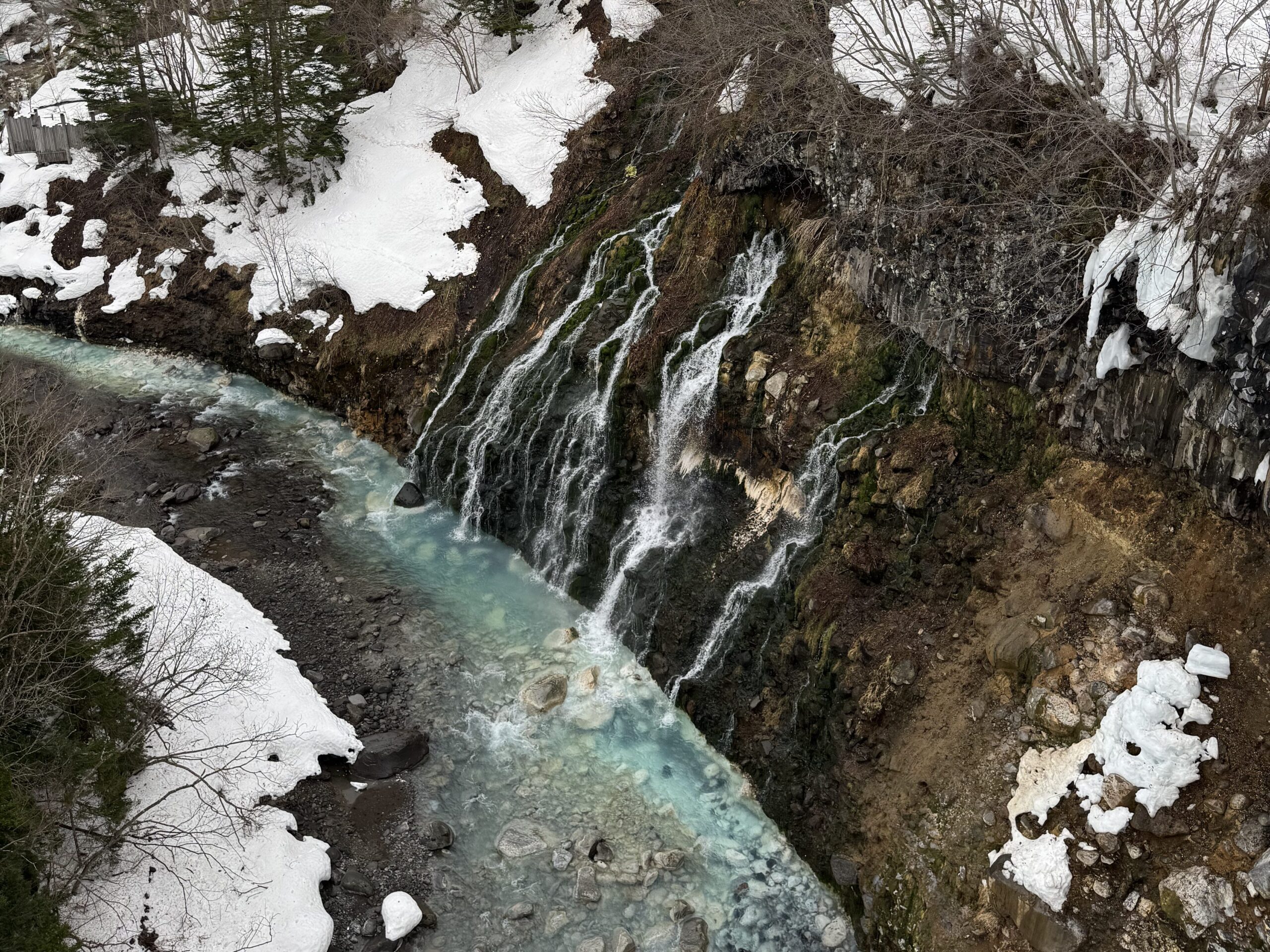 joynerary biei shiragehige falls blue water bridge 01