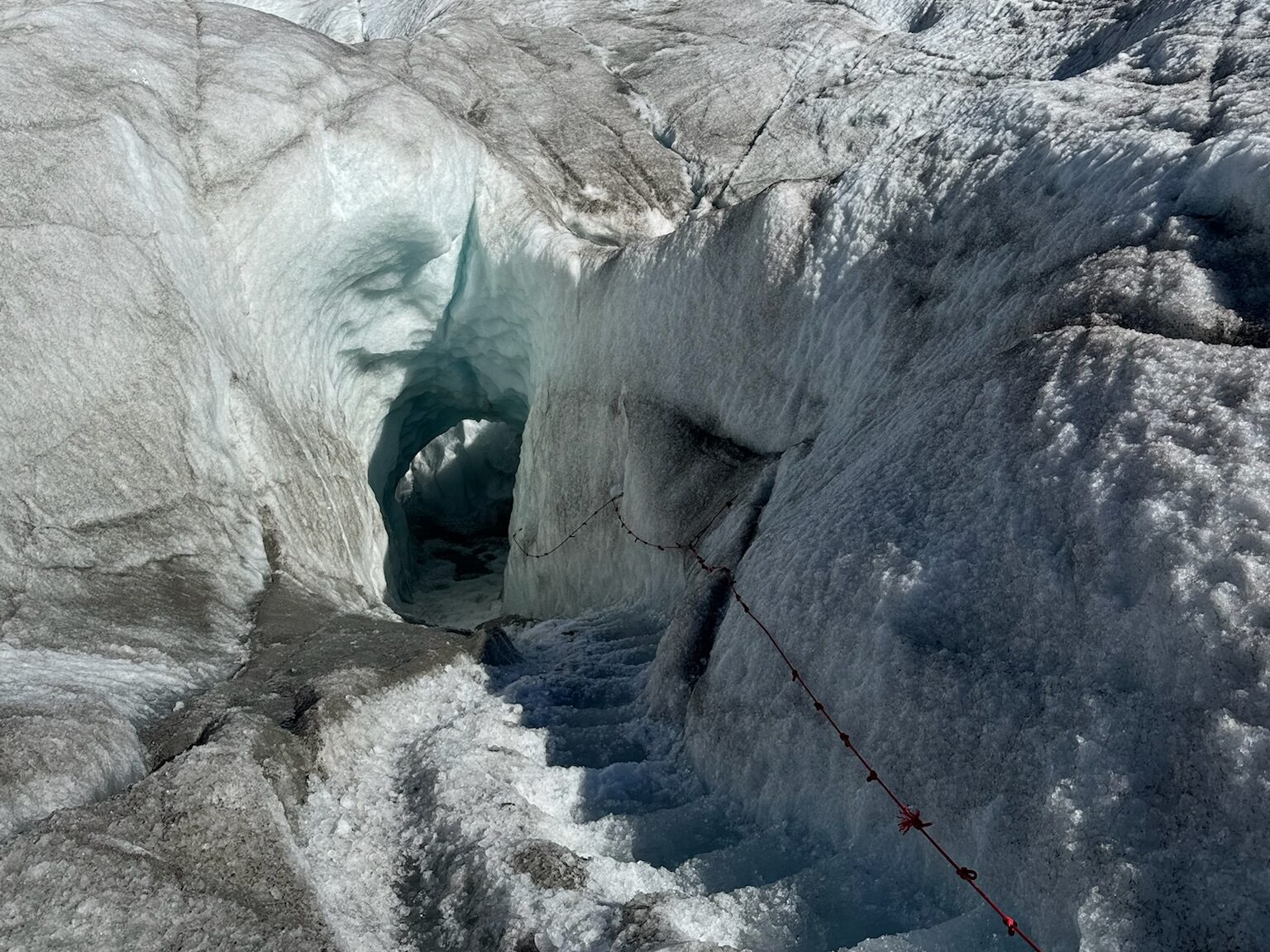 joynerary glacier ice cave blue tasman 02