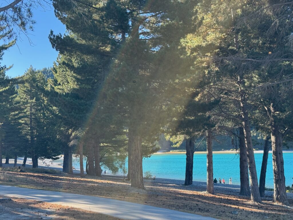 joynerary lake tekapo blue green water panorama 03