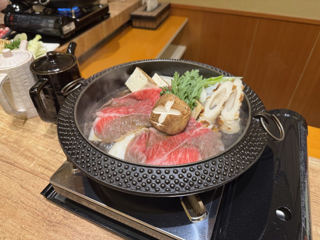 北海道美食全攻略|函館・富良野・札幌 10 間必吃餐廳推薦 joynerary gyubei hakodate sukiyaki