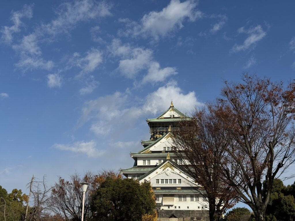 大阪景點兩日遊攻略|大阪城、心齋橋、道頓堀、通天閣必去行程 joynerary osaka castle tenshukaku