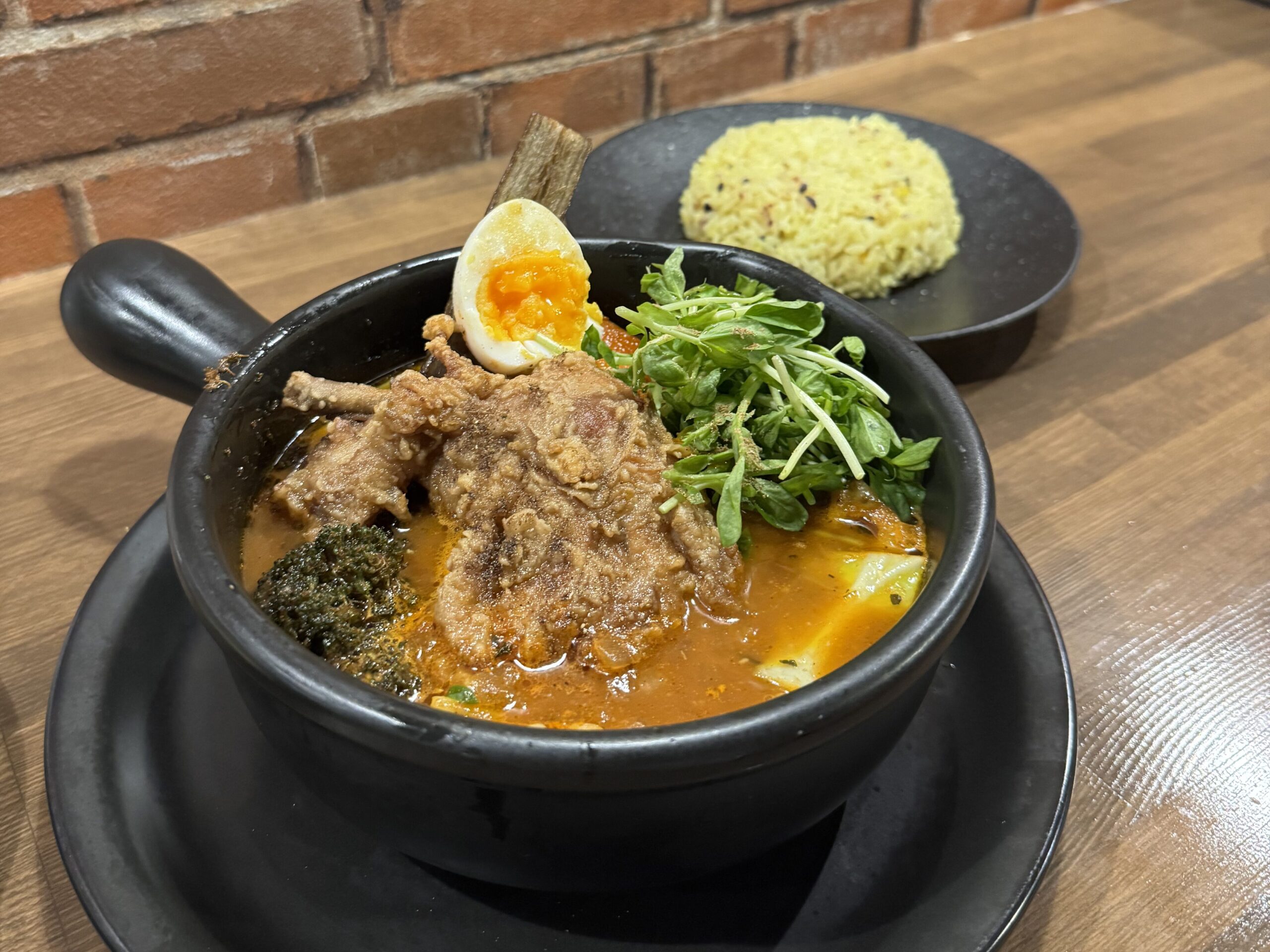 北海道美食全攻略|函館・富良野・札幌 10 間必吃餐廳推薦 joynerary soup curry begirama hakodate