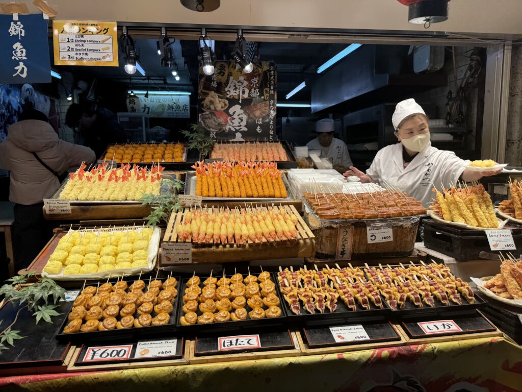 京都兩日遊|清水寺、三年坂、花見小路、伏見稻荷必去景點 joynerary nishiki market kyoto kitchen